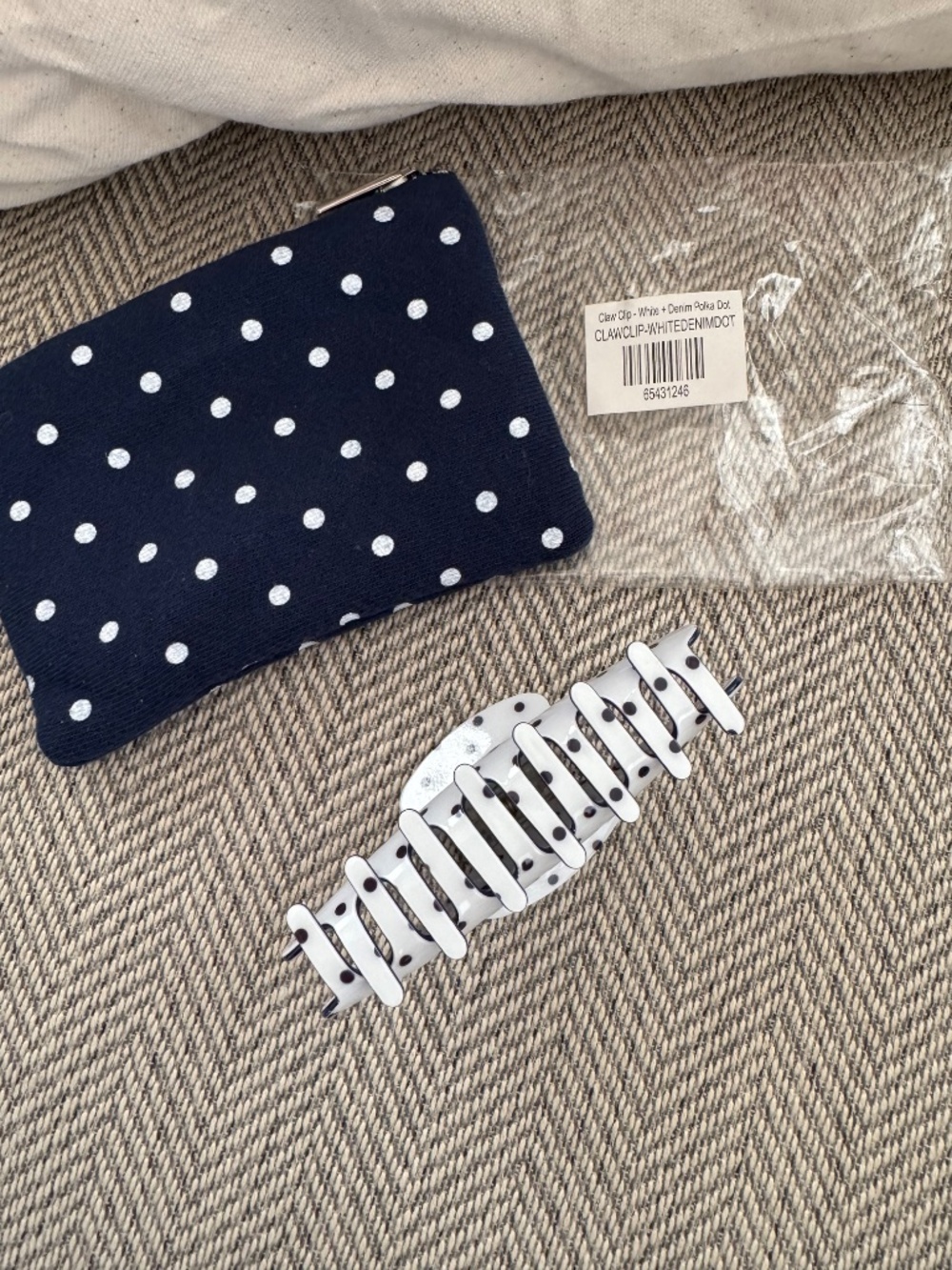 SOLD OUT - Parke Polka Dot Claw Clip White with Denim Blue Hair Accessories bag - Picture 6 of 6